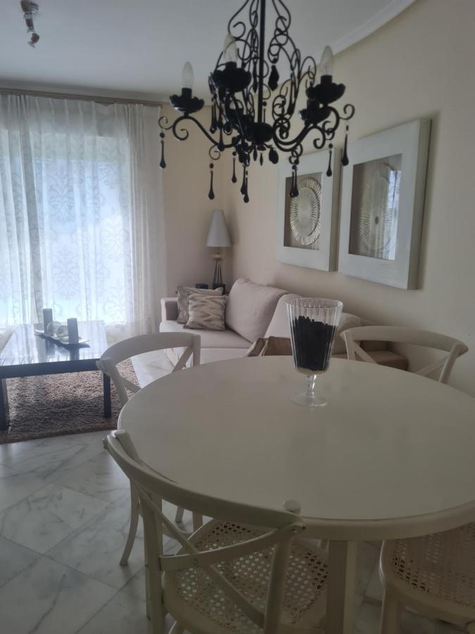 Elegant 2-Bedroom Apartment In Benidorm With Private Pool And Scenic Garden Views Cala de Finestrat Exterior photo