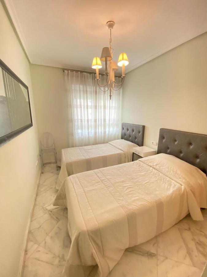 Elegant 2-Bedroom Apartment In Benidorm With Private Pool And Scenic Garden Views Cala de Finestrat Exterior photo